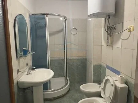 Tirane, jepet me qera apartament 2+1 Kati 2, 92 m² 650 € (Don Bosko)