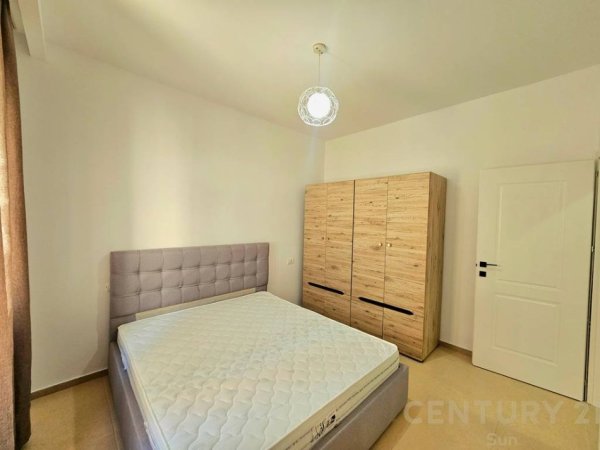 Tirane, jepet me qera apartament 2+1 Kati 2, 100 m² 500 € 