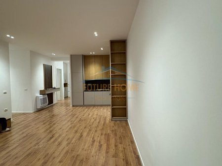 Tirane, jepet me qera apartament 3+1+Ballkon Kati 7, 134 m² 2.300 € (Stadiumi Air Albania)