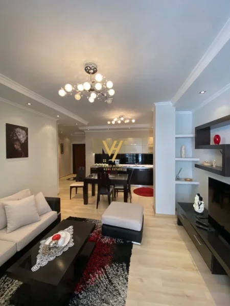 Tirane, shitet apartament 2+1+Ballkon Kati 4, 96 m² 175.000 € (KODRA E DIELLIT)