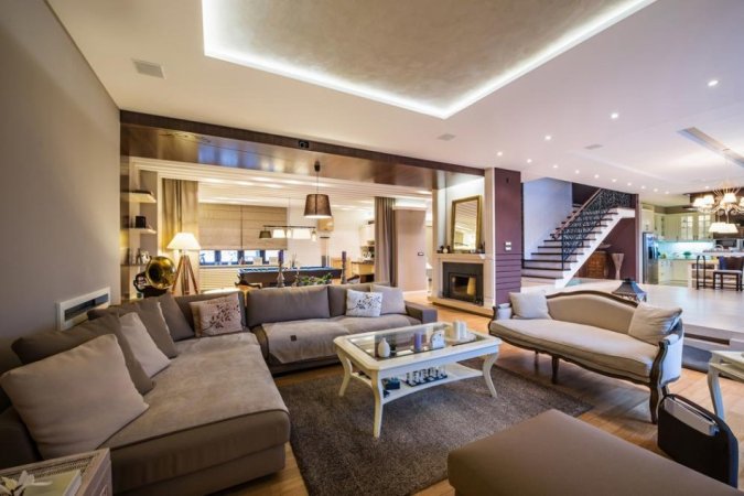 Tirane, jepet me qera apartament 1+1+Ballkon Kati 4, 75 m² 800 € (SQUARE 21)