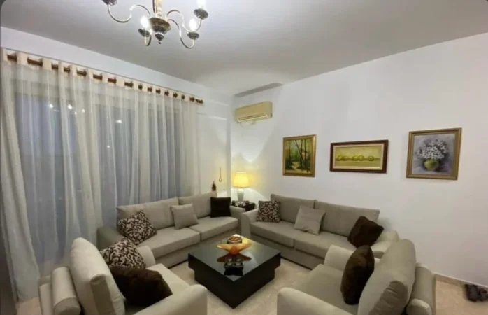 Tirane, jepet me qera apartament 1+1 Kati 8, 75 m² 550 € (don bosko)