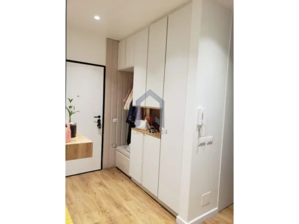 Tirane, shes apartament 2+1+Ballkon Kati 1, 114 m²