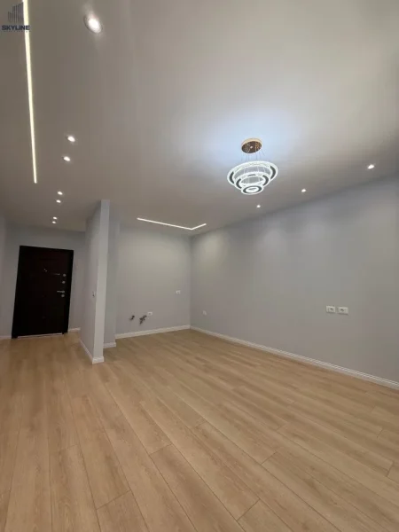 Tirane, shitet apartament 2+1 Kati 1, 93 m² 245.000 € 