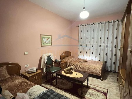 Tirane, shitet apartament 2+1 , 106 m² 205.000 € (Komuna e Parisit)
