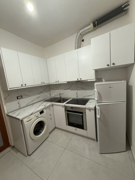 Tirane, jepet me qera shtepi 1+1+Ballkon Kati 0, 70 m² 250 € (Osman jonuzi)