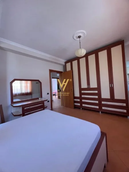 Tirane, jepet me qera Vile 2 Katshe Kati 0, 252 m² 1.200 € (SELITE)