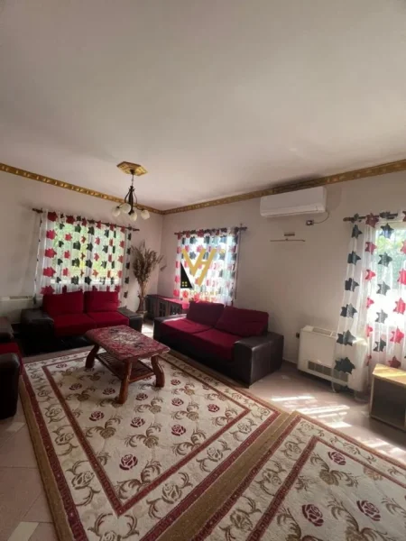 Tirane, jepet me qera Vile 2 Katshe Kati 0, 252 m² 1.200 € (SELITE)