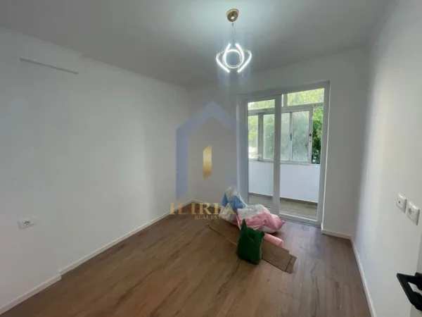 Tirane, shes garsonier 1+1 Kati 3, 32 m² 95.000 € (Myslym Shyri)