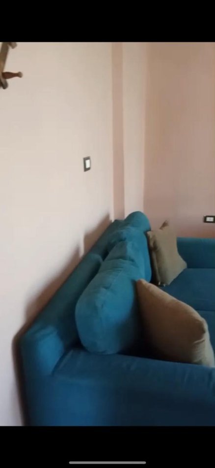 Tirane, jepet me qera 1+1 Kati 3, 60 m² 350 € 