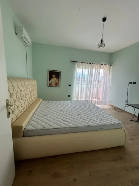 Tirane, jepet me qera Vile 2 Katshe Kati 2, 1.200 € 