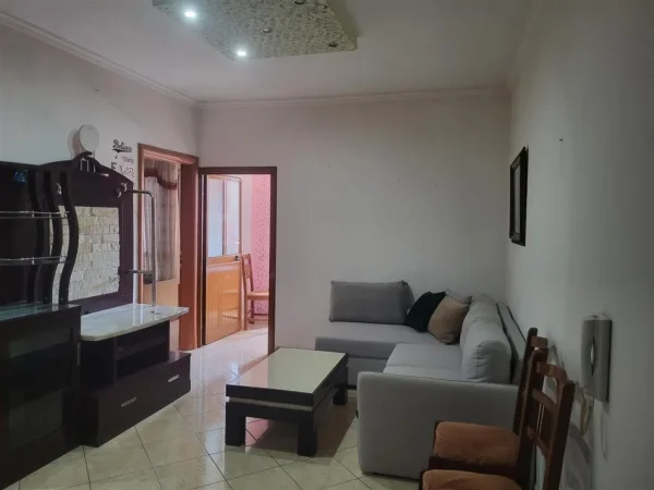 Tirane, jepet me qera apartament 2+1 Kati 5, 70 m² 450 € (Vila L , Astir)