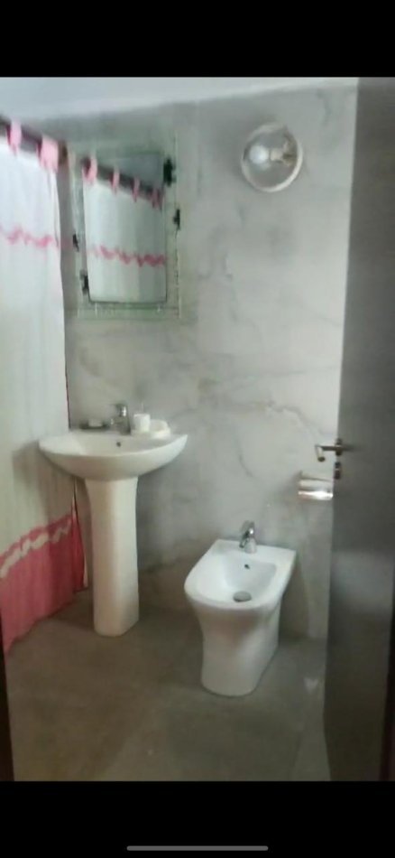 Tirane, jepet me qera apartament 2+1 Kati 2, 90 m² 450 € 