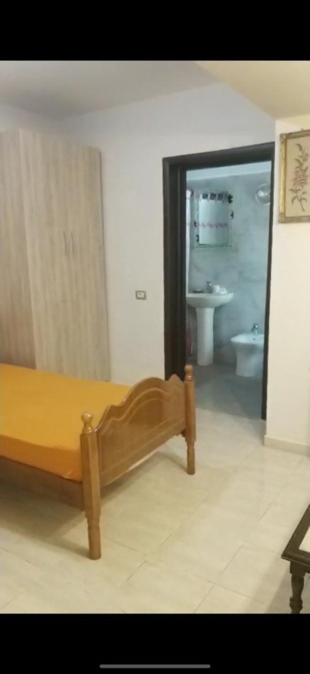 Tirane, jepet me qera apartament 2+1 Kati 2, 90 m² 450 € 