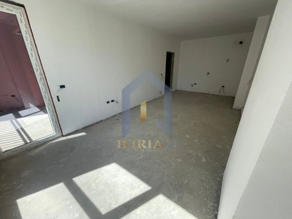 Tirane, shes apartament 1+1+Ballkon Kati 1, 73 m² 155.000 € 