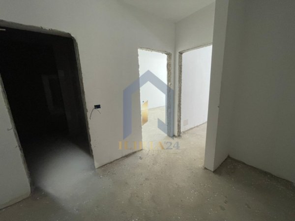 Tirane, shes apartament 1+1+Ballkon Kati 1, 73 m² 155.000 € 