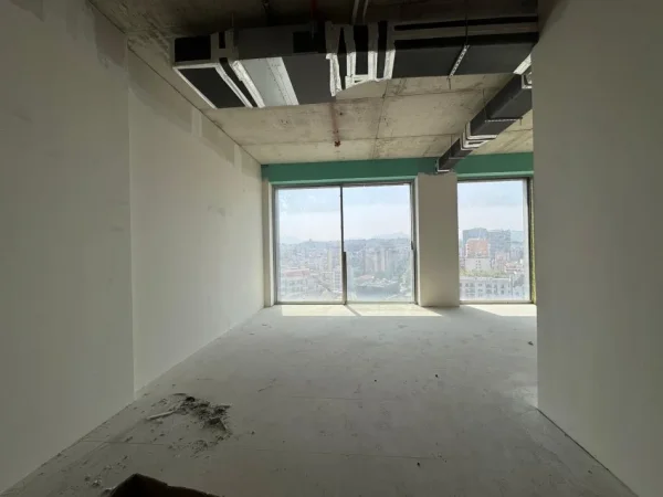 Jepet me qira, Njesi Biznesi, Tek Downtown One 2.000 €