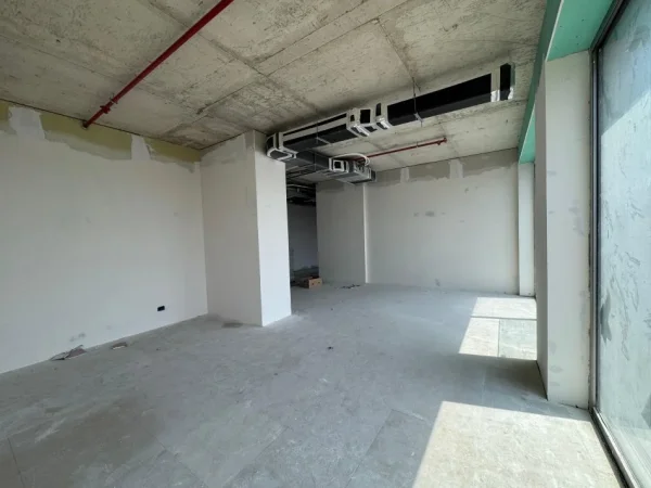 Shitet, Njesi Biznesi, Tek Downtown One, 367.164 €