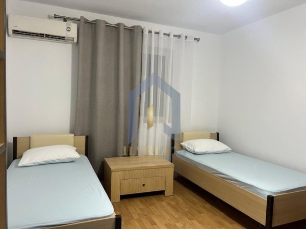 Tirane, jepet me qera apartament 2+1 Kati 5, 95 m² 500 € 