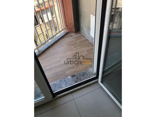 Tirane, shitet apartament 1+1+Ballkon Kati 5, 74 m² 125.000 € (Pranë Maternitetit të Ri)