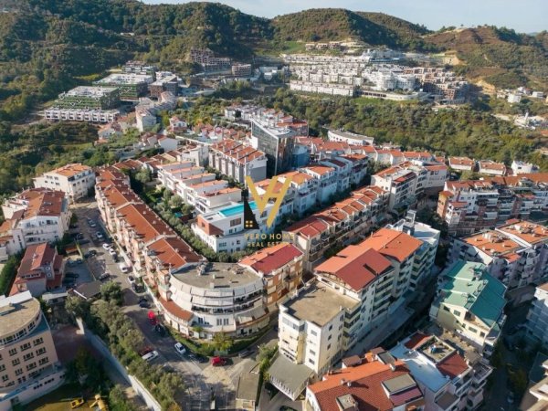 Tirane, jepet me qera apartament 2+1+Ballkon Kati 3, 105 m² 600 € (KODRA E DIELLIT 1)