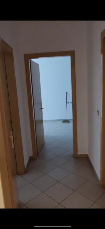 Tirane, jepet me qera apartament 2+1 Kati 5, 96 m² 350 € 