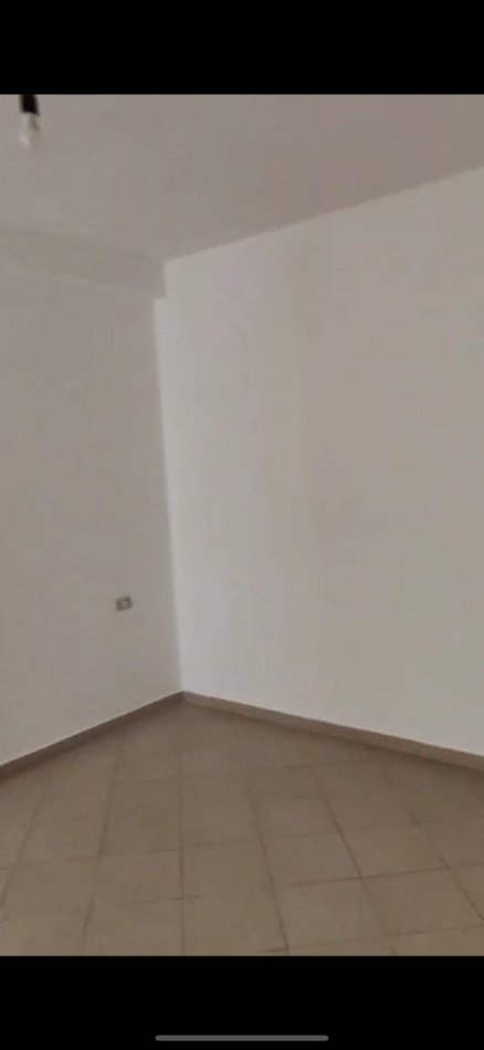 Tirane, jepet me qera apartament 2+1 Kati 5, 96 m² 350 € 