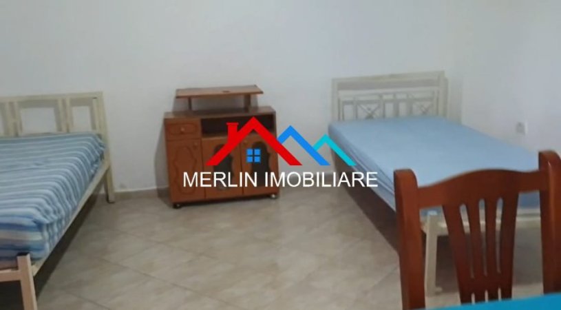 Tirane, jepet me qera garsonier Kati 1, 32 m² 250 € (RRUGA ANDRONIQI ZENGO ANTONIU)