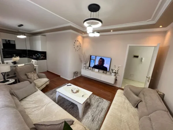 Tirane, shitet apartament 2+1 , 108 m² 150.000 € (astir)