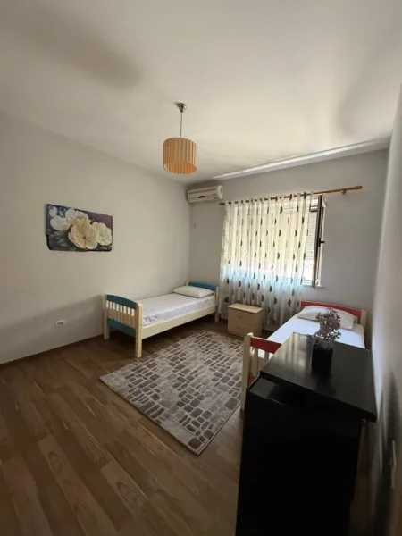 Tirane, jepet me qera apartament 2+1 Kati 3, 80 m² 680 € (don bosko)