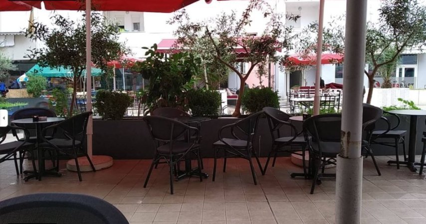 Tirane, jepet me qera lokal Kati 0, 60 m² 700 € ( JEPET ME QERA SUPER AMBIENT PËR LOKAL TEK 21 DHJETORI!)
