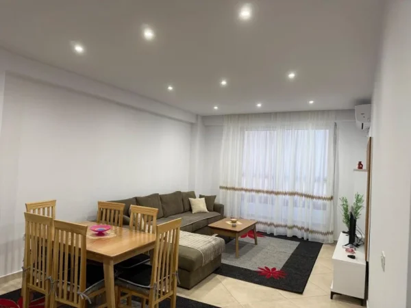 Tirane, jepet me qera apartament 2+1 Kati 6, 120 m² 550 € (Astir)