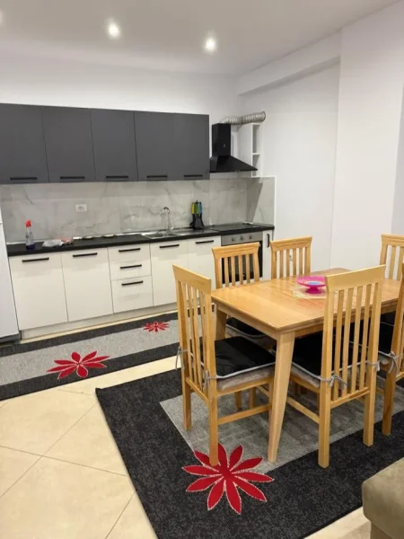 Tirane, jepet me qera apartament 2+1 Kati 6, 120 m² 550 € (Astir)