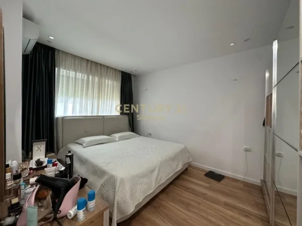 Tirane, jepet me qera apartament 1+1 Kati 3, 88 m² 600 € 