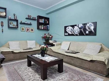 Tirane, shitet apartament 2+1+2+Ballkon Kati 9, 105 m² 255.000 € (Ish Ekspozita)