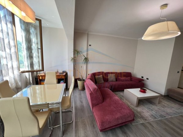 Tirane, jepet me qera apartament 2+1 , 99 m² 500 € (Fresk, Tiranë.)
