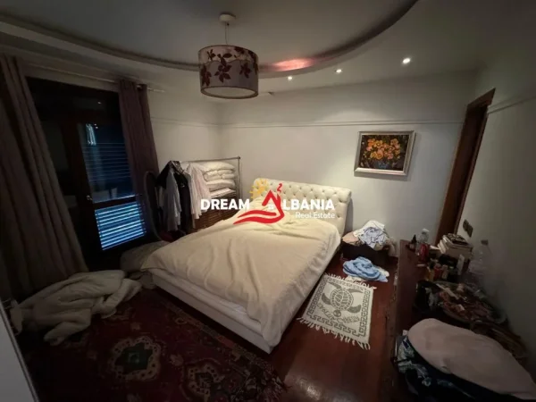Tirane, shitet apartament 2+1+Ballkon Kati 4, 222 m² 225.000 € (Ali Dem, prane Fushes)