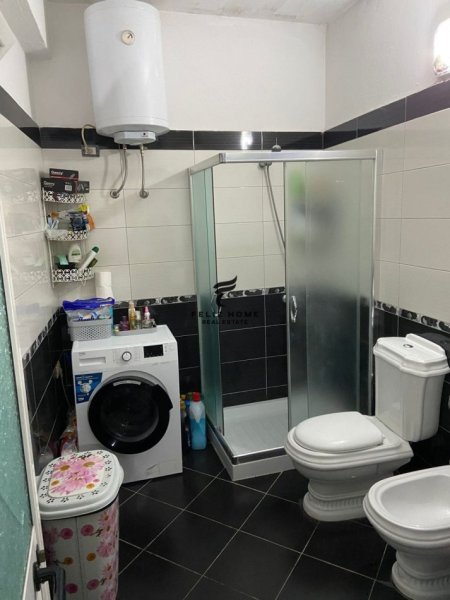 Tirane, shitet shtepi 1 Katshe Kati 1, 100 m² 190.000 € (RRUGA BARDHYL)