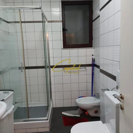 Tirane, jepet me qera apartament 2+1 Kati 8, 72 m² 600 € (STACIONI TRENIT)