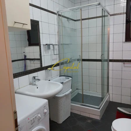 Tirane, jepet me qera apartament 2+1 Kati 8, 72 m² 600 € (STACIONI TRENIT)