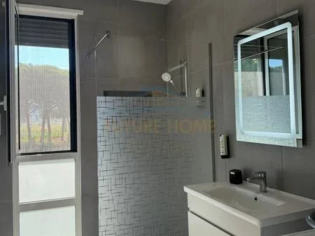 Gjiri Lalezit | Hamallaj, shitet apartament 2+1+Ballkon Kati 1, 106 m² 325.000 € (San Pietro Rezidence, Gjiri I Lalëzit)