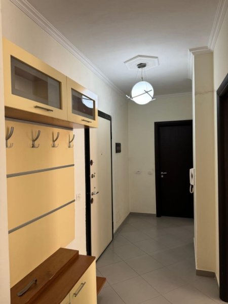 Tirane, jepet me qera apartament 2+1+Ballkon , 80 m² 0 € (yzberish)