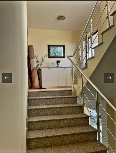 SHITET SHTEPI 2 KATESHE NE KOMBINAT 300.000 €