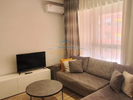 Tirane, jepet me qera apartament 1+1 Kati 8, 66 m² 400 € (Kompleksi Mangalem)