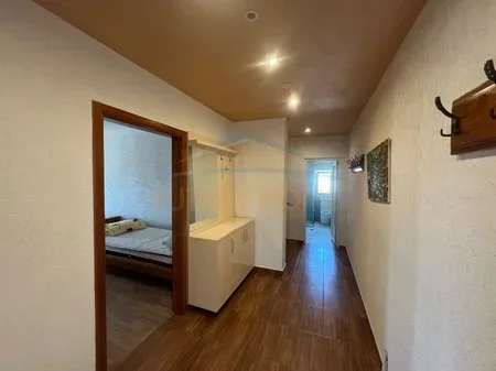 Tirane, jepet me qera apartament 2+1 Kati 4, 105 m² 460 € (SHKOLLA KICO BLUSHI)