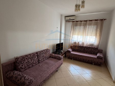 Tirane, jepet me qera apartament 2+1 Kati 5, 115 m² 500 € (Unaza e re)
