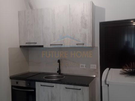 Tirane, jepet me qera apartament 1+1 Kati 1, 92 m² 350 € (Rruga 5 maji)