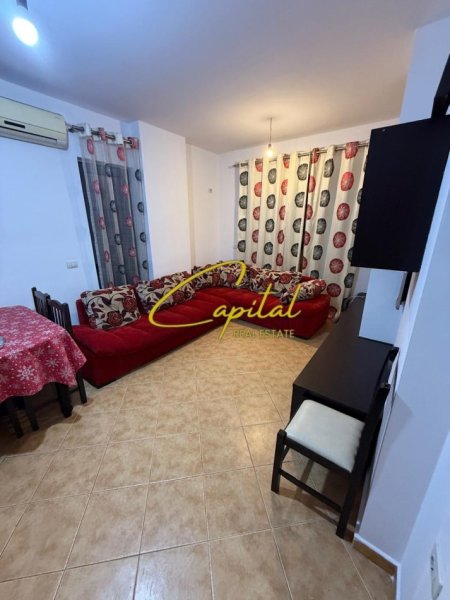 Tirane, jepet me qera apartament 2+1 Kati 1, 98 m² 550 € (21 DHJETORI)