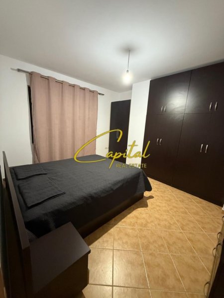 Tirane, jepet me qera apartament 2+1 Kati 1, 98 m² 550 € (21 DHJETORI)