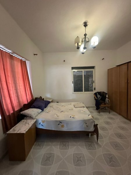 !Dhene! Durres, jepet me qera shtepi 3+1+Ballkon , 70 m² 300 € (Rr. Sefer Efendiu)